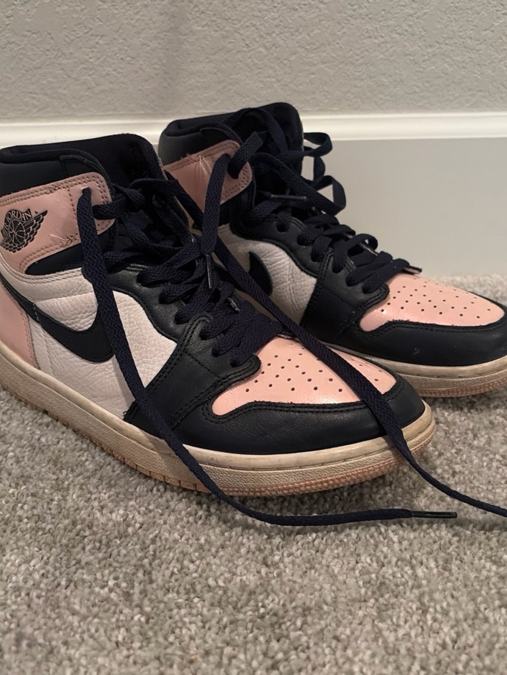 Air Jordan 1 Retro High OG "Atmosphere"